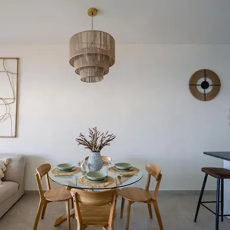 Toucan's Nest: Landing In Paradise 아파트 *